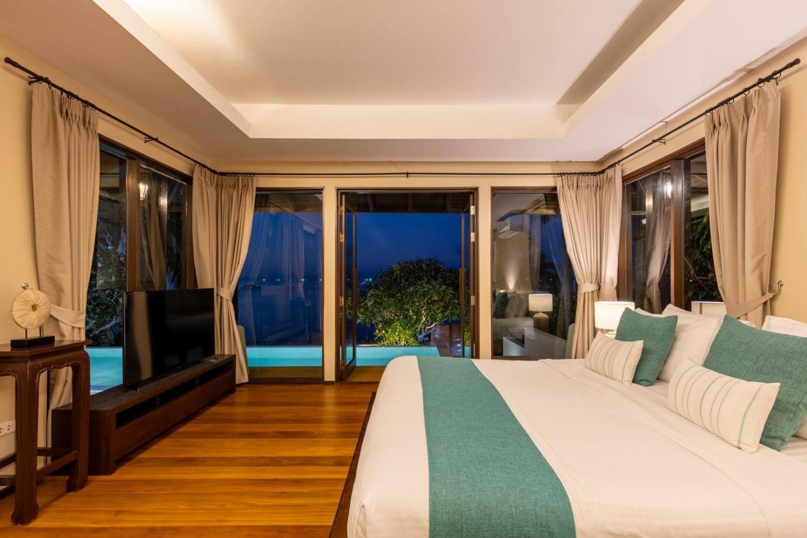 Bacaya Beachfront Villa หาดบางรัก ภายนอก รูปภาพ